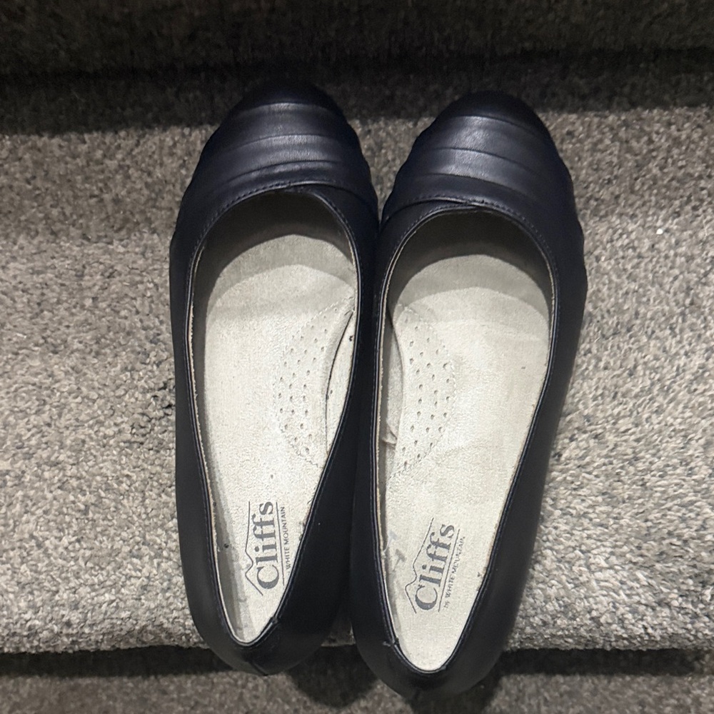 Women's Black Flats